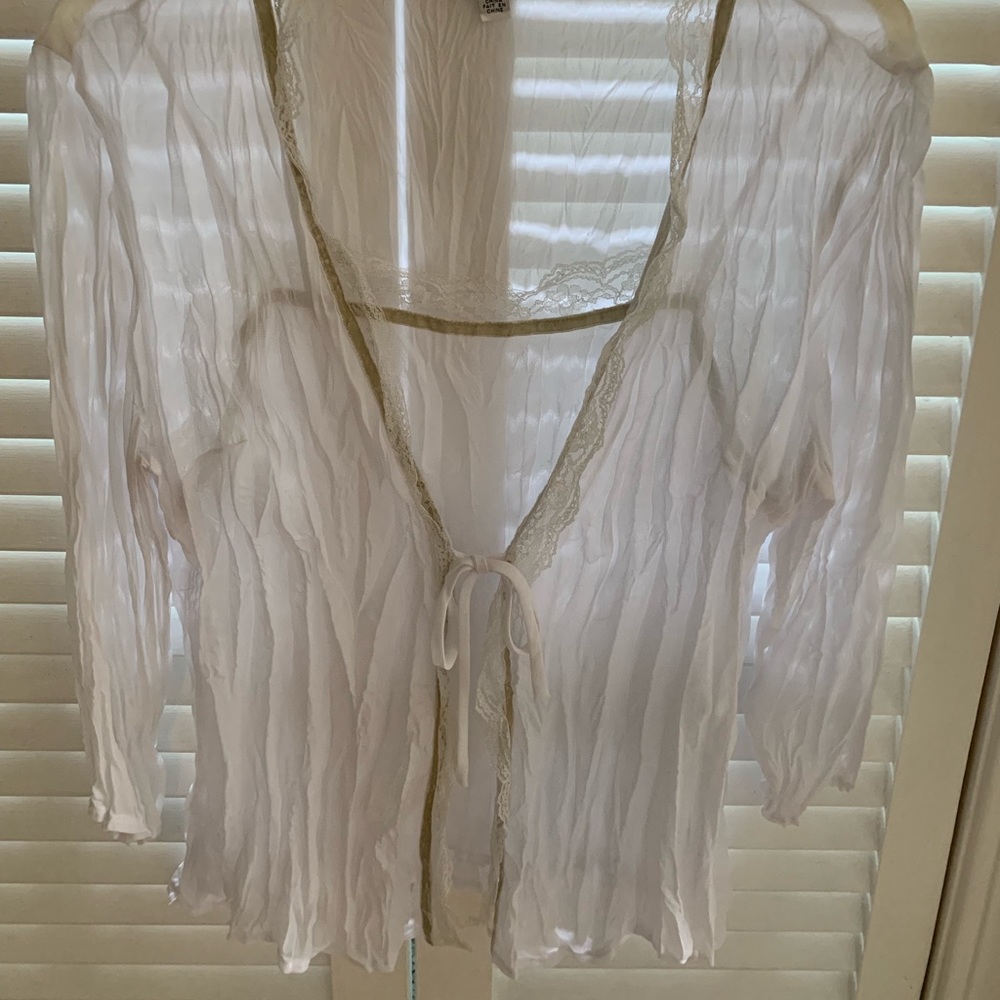 JAIPUR 100% Poly/sheer white w attached camisole.